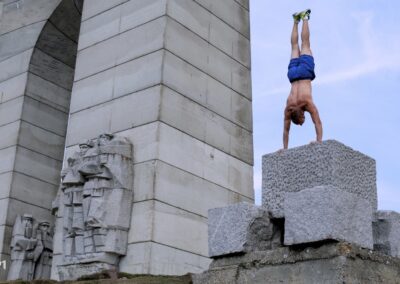 Canon Tricks Tall Handstand